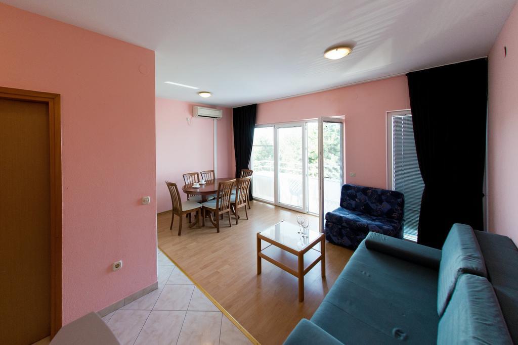 Sukošan Apartments Danijela 2 מראה חיצוני תמונה